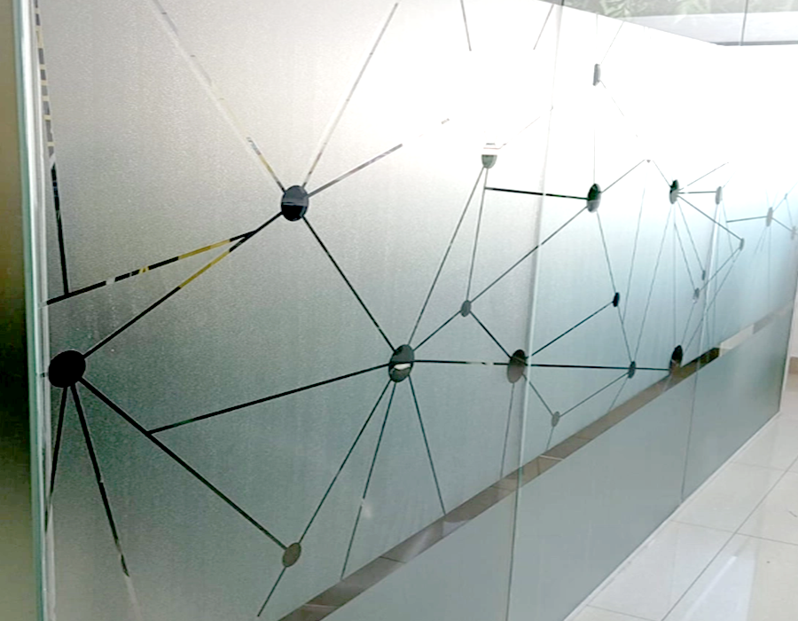 Adesivo jateado para vidros